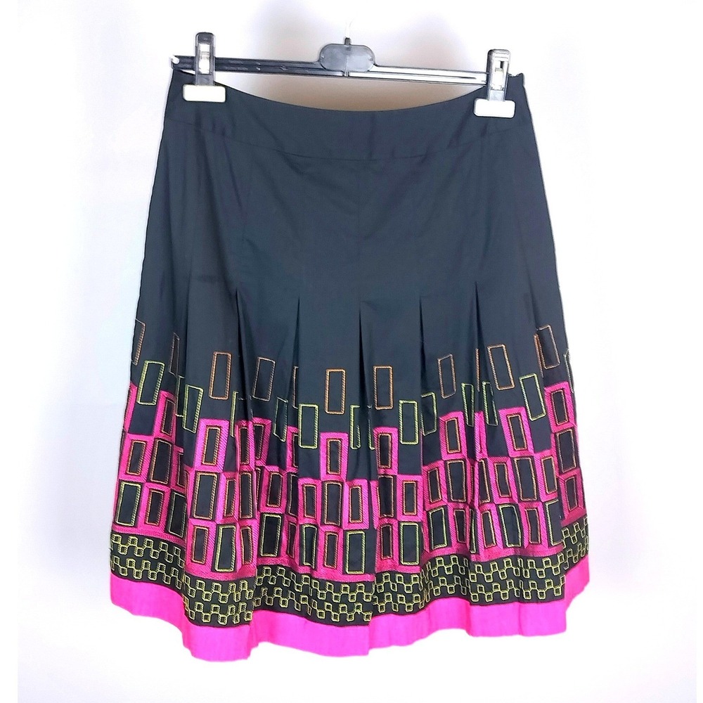 Y2K Black & Pink Geometric‎ Embroidered Pleated Skirt Size 8